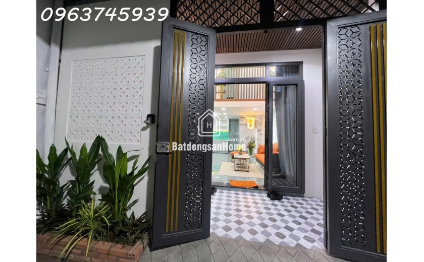 Nhà Ngang 4.5m, dài 9m, Hẻm Ô Tô 16 Chỗ, Linh Xuân Thủ Đức, 2 Tầng, 3.95 Tỷ